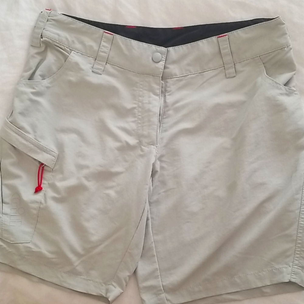 Gill Womens Tec Shorts, size 6 (fit small: sz 2-4), like new!